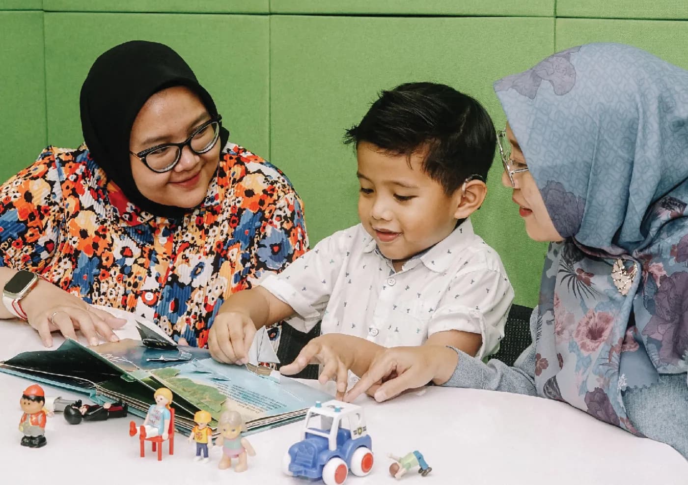 AVT Kasoem (Dampak gangguan dengar pada anak)